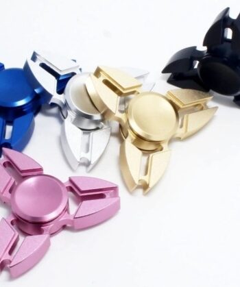 Fidget Spinner  Quot Metallic Kastestjerne Quot  Ass  Farve