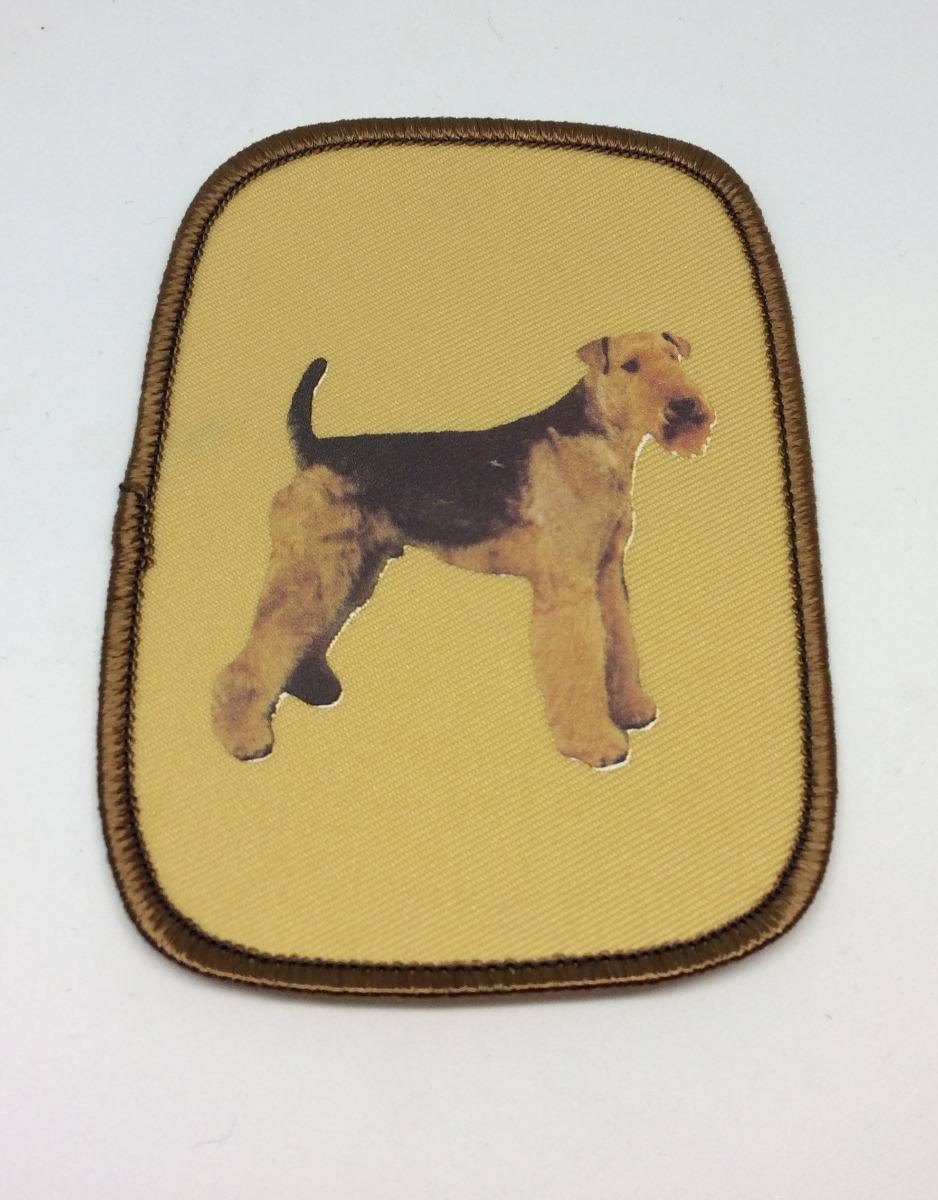 Stofmærke Med Airedale Terrier St